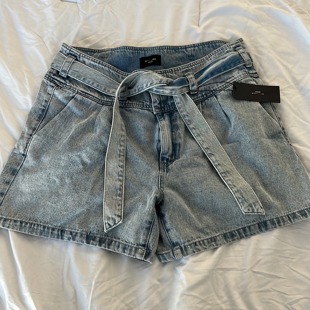 Denim Jean Shorts With a Denim belt